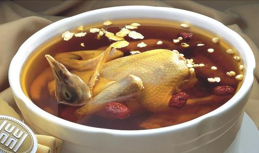 鸽子汤的功效与作用，鸽子汤的禁忌人群有哪些