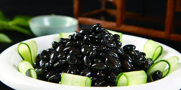 醋泡黑豆的功效与作用，醋泡黑豆的食用方法有哪些